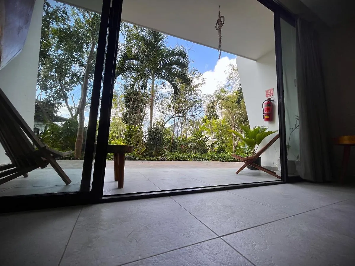 Condo Jungle Apartment & Private Patio Tulum