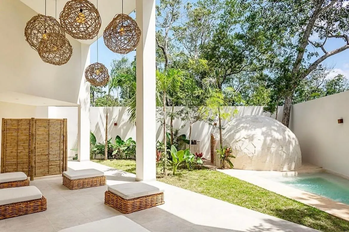 Condo Jungle Apartment & Private Patio Tulum