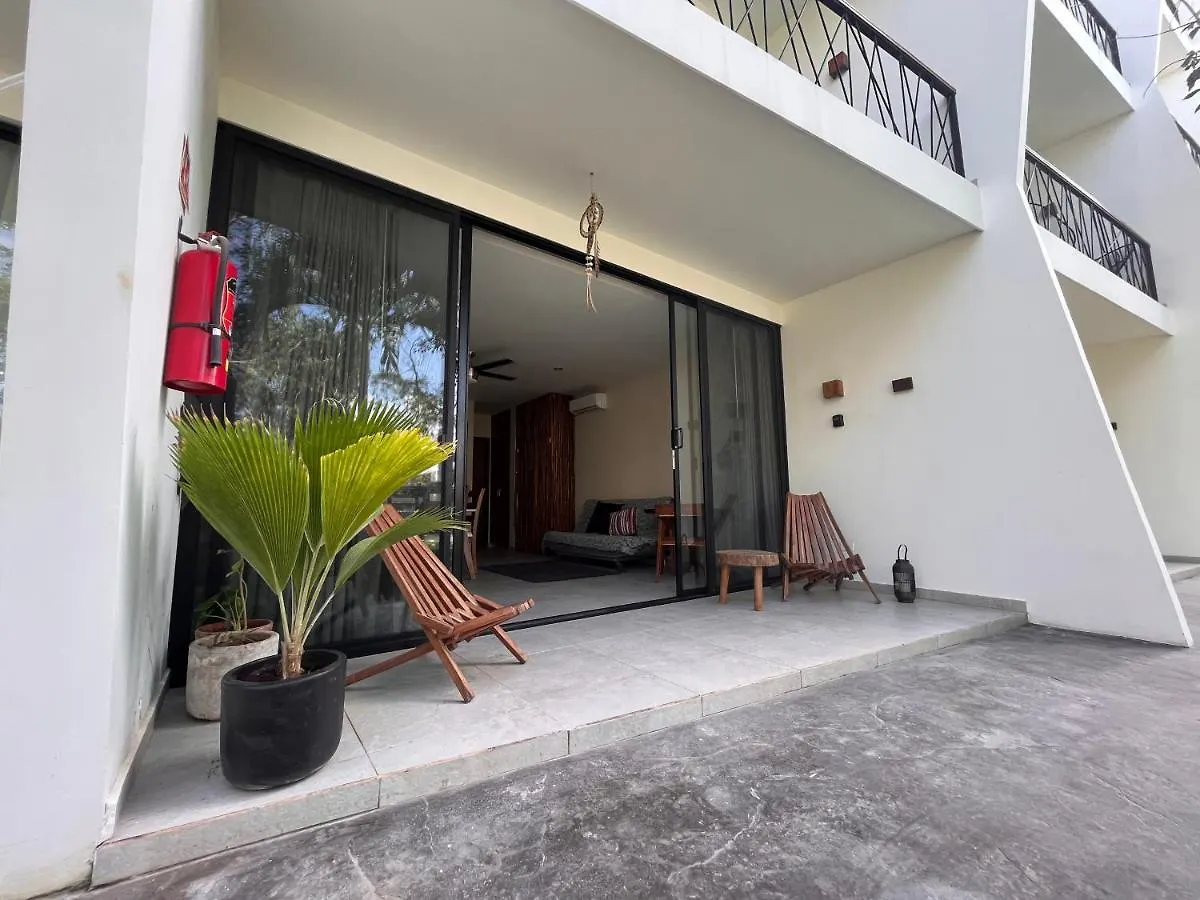 Condo Jungle Apartment & Private Patio Tulum México